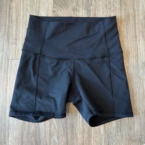 lululemon black biker shorts
